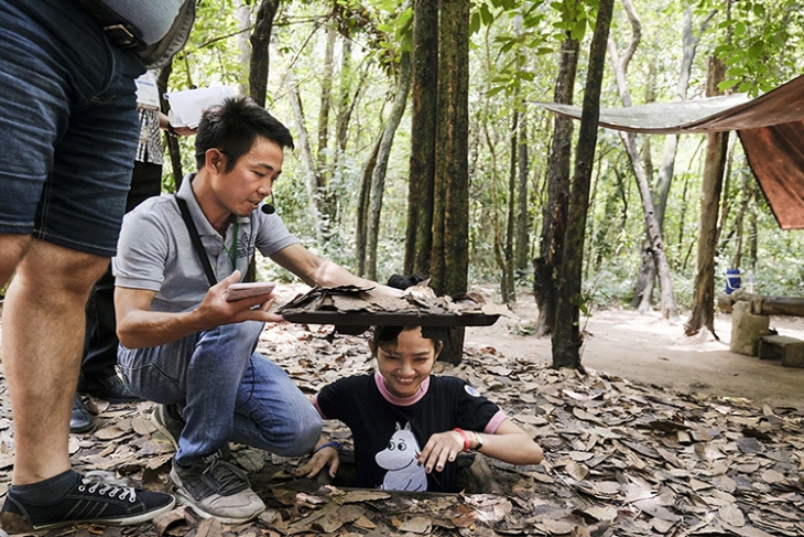 Morning Group Tour To Cu Chi Tunnels With Speedboat And Bus