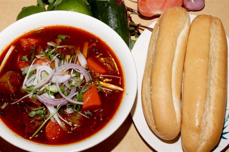 Bo Kho – Vietnamese Beef Stew In Saigon At Bò Kho Út Nhung