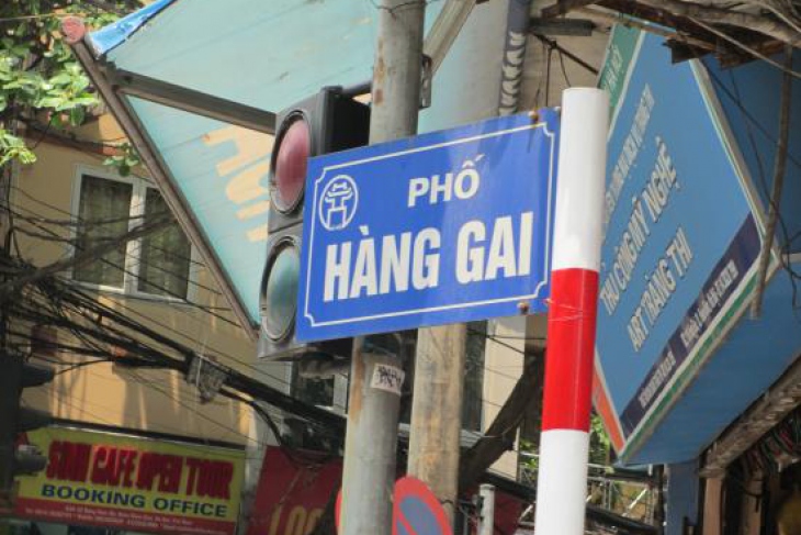 With $100, What Should You Buy In Hanoi?